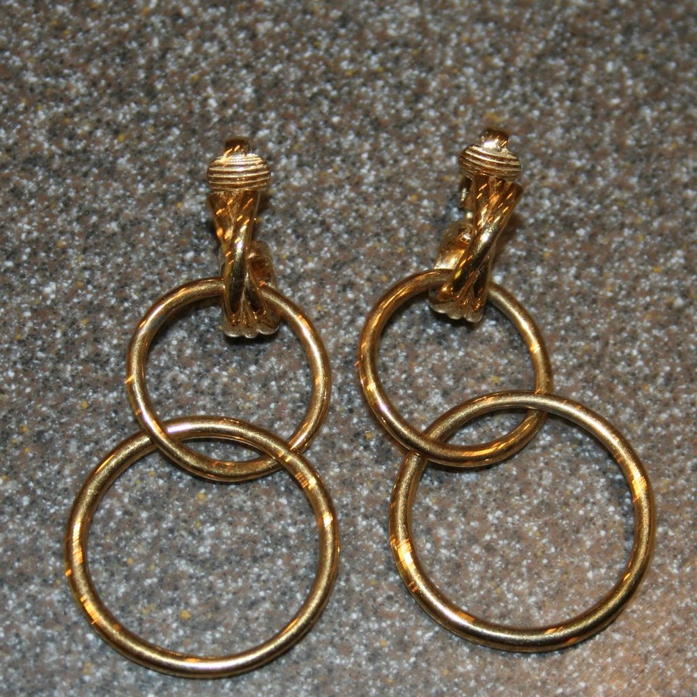~CUTE~Dangle Clip-On Hoop Earrings